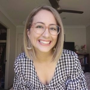 Meet your Posher, Rebecca